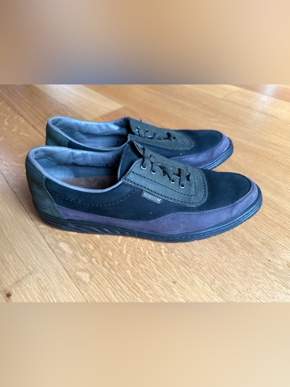 Mephisto Women’s Leather Sneakers
